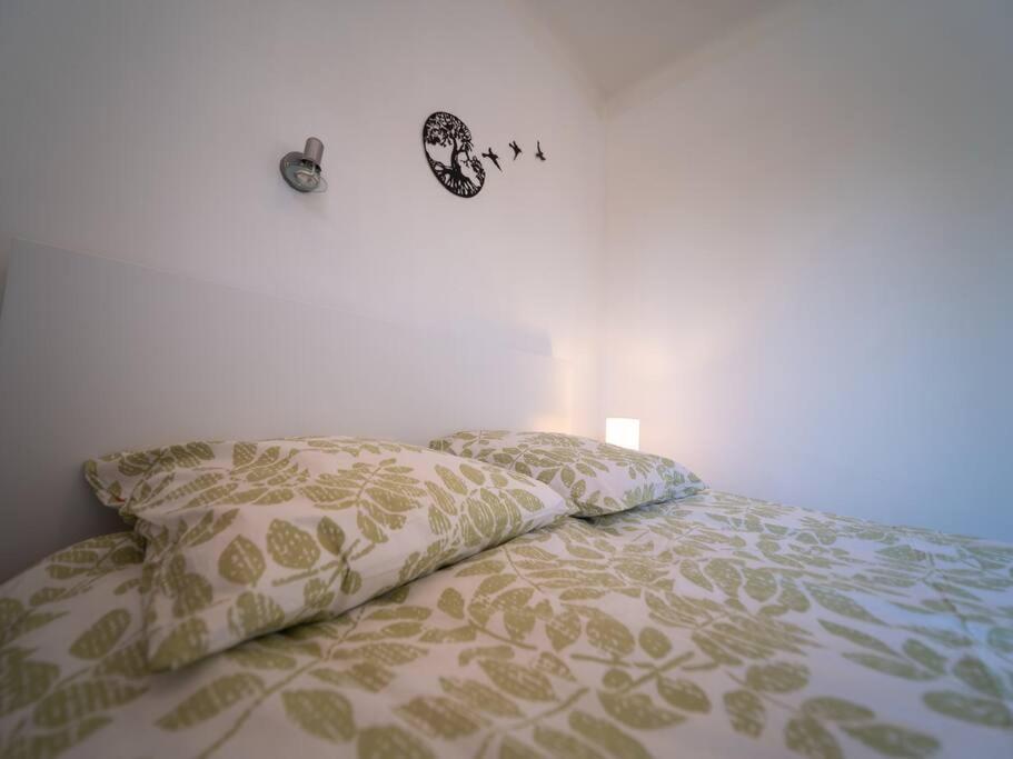 Appartement Tout Equipe Traversant 6 A 8 Couchages Марсель Экстерьер фото