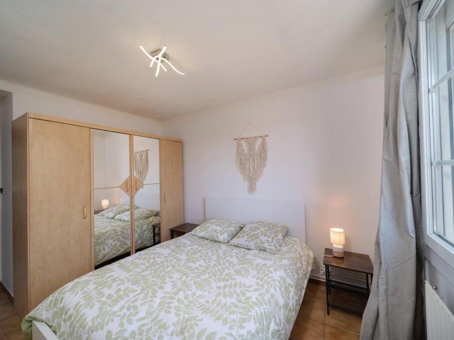 Appartement Tout Equipe Traversant 6 A 8 Couchages Марсель Экстерьер фото